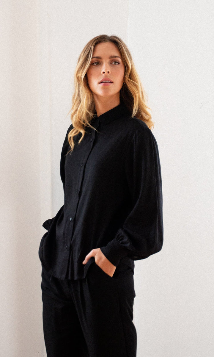 cleo-black-balloon-sleeve-