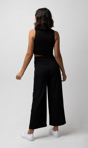 BELLA BLACK HIGH NECK CROP TOP - Shirts